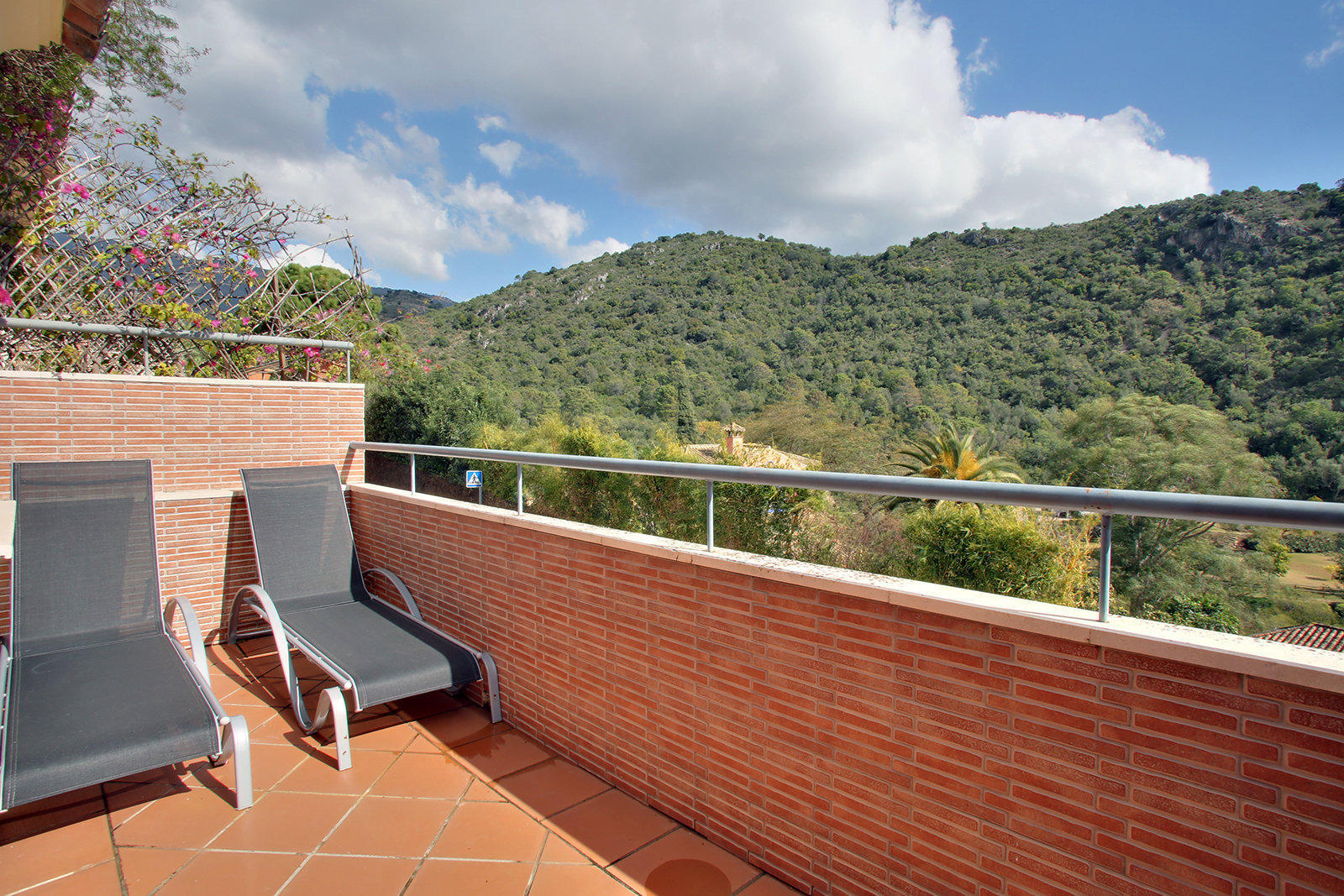 Holiday Rental Apartment Benahavis Village (Near Marbella